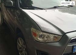 Внедорожник 5 дверей Mitsubishi Outlander 2015 в Киеве