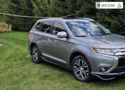Внедорожник 5 дверей Mitsubishi Outlander III Рестайлинг 2 2016 в Бродах