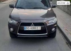 Внедорожник 5 дверей Mitsubishi Outlander II Рестайлинг 2012 в Тернополе