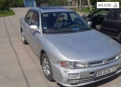 Седан Mitsubishi Lancer 1995 в Казатине