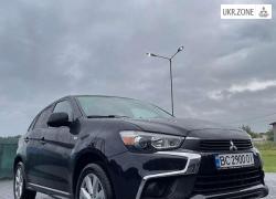 Внедорожник 5 дверей Mitsubishi ASX I Рестайлинг 2015 в Львове
