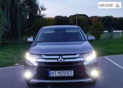 Внедорожник 5 дверей Mitsubishi Outlander III Рестайлинг 2 2017 в Ивано-Франковске