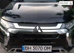 Внедорожник 5 дверей Mitsubishi Outlander 2018 в Киеве
