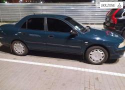 Седан Mitsubishi Carisma I Рестайлинг 2000 в Сокале