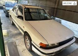 Седан Mitsubishi Galant 1992 у Одесі