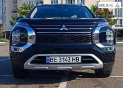 Внедорожник 5 дверей Mitsubishi Outlander 2021 в Николаеве