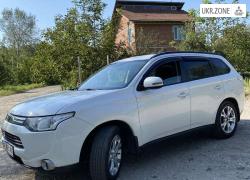 Внедорожник 5 дверей Mitsubishi Outlander 2012 в Днепре