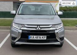 Внедорожник 5 дверей Mitsubishi Outlander 2018 в Киеве