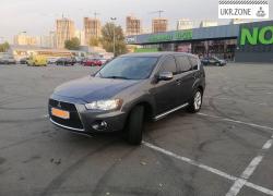 Внедорожник 5 дверей Mitsubishi Outlander II Рестайлинг 2010 в Киеве
