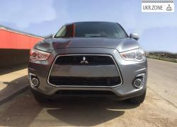 Внедорожник 5 дверей Mitsubishi Outlander 2014 в Полтаве