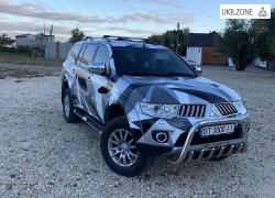 Внедорожник 5 дверей Mitsubishi Pajero Sport 2013 в Запорожье