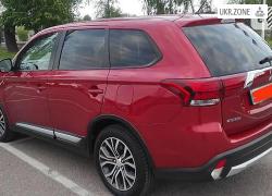 Внедорожник 5 дверей Mitsubishi Outlander 2015 в Житомире