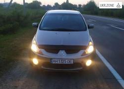 Минивэн Mitsubishi Grandis I 2006 в Александровке