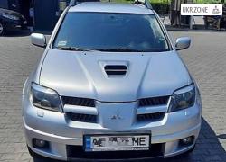 Внедорожник 5 дверей Mitsubishi Outlander 2005 в Каменском