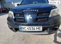 Внедорожник 5 дверей Mitsubishi Outlander I 2003 в Мостиске