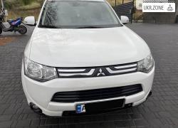 Внедорожник 5 дверей Mitsubishi Outlander 2013 в Фастове