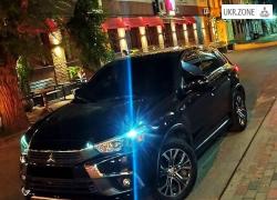 Внедорожник 5 дверей Mitsubishi Outlander III Рестайлинг 2 2016 в Кривом Роге