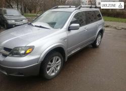 Внедорожник 5 дверей Mitsubishi Outlander I 2004 в Львове