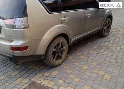 Внедорожник 5 дверей Mitsubishi Outlander 2008 в Николаеве