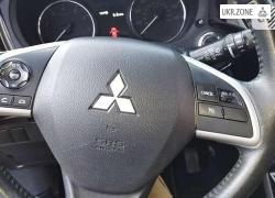 Внедорожник 5 дверей Mitsubishi Outlander 2014 в Ровно