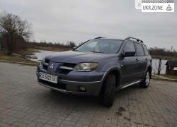 Внедорожник 5 дверей Mitsubishi Outlander 2005 в Каневе