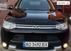 Внедорожник 5 дверей Mitsubishi Outlander III 2014 в Мукачево