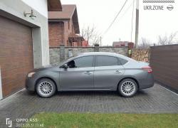 Седан Nissan Sentra 2015 в Ровно