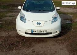Хэтчбек 5 дверей Nissan Leaf I (ZE0/AZE0) 2013 в Харькове