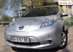 Хэтчбек 5 дверей Nissan Leaf I (ZE0/AZE0) 2012 в Кропивни́цком