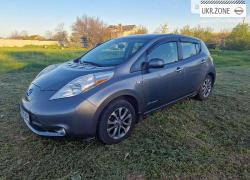 Хэтчбек 5 дверей Nissan Leaf I (ZE0/AZE0) 2015 в Днепре