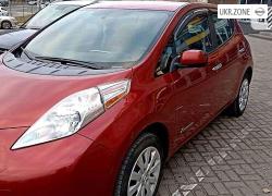Хэтчбек 5 дверей Nissan Leaf I (ZE0/AZE0) 2015 в Киеве