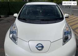 Хэтчбек 5 дверей Nissan Leaf I (ZE0/AZE0) 2014 в Киеве