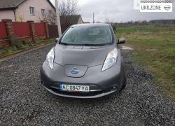 Хэтчбек 5 дверей Nissan Leaf I (ZE0/AZE0) 2014 в Нововолынске