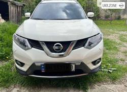 Внедорожник 5 дверей Nissan X-Trail 2017 в Стрые