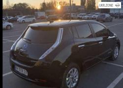 Хэтчбек 5 дверей Nissan Leaf I (ZE0/AZE0) 2015 в Одессе