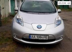 Хэтчбек 5 дверей Nissan Leaf I (ZE0/AZE0) 2013 в Киеве