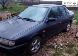 Седан Nissan Primera I (P10) 1994 в Барвенковом