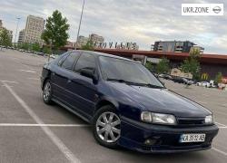 Хэтчбек 5 дверей Nissan Primera I (P10) 1990 в Киеве