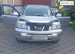 Внедорожник 5 дверей Nissan X-Trail I 2004 в Новоград-Волынском