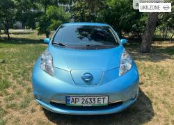 Хэтчбек 5 дверей Nissan Leaf I (ZE0/AZE0) 2016 в Киеве