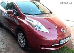 Хэтчбек 5 дверей Nissan Leaf I (ZE0/AZE0) 2013 в Мукачево