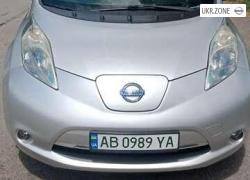 Хэтчбек 5 дверей Nissan Leaf I (ZE0/AZE0) 2013 в Виннице