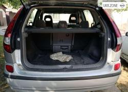 Компактвэн Nissan Almera Tino I 2000 в Черновцах