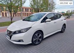 Хэтчбек 5 дверей Nissan Leaf II (ZE1) 2021 в Киеве