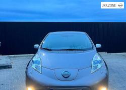Хэтчбек 5 дверей Nissan Leaf I (ZE0/AZE0) 2013 в Львове