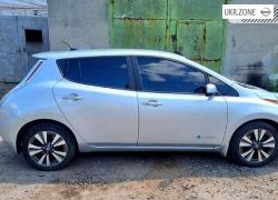Хэтчбек 5 дверей Nissan Leaf I (ZE0/AZE0) 2015 в Житомире