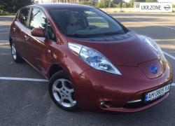 Хэтчбек 5 дверей Nissan Leaf I (ZE0/AZE0) 2013 в Киеве