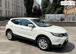 Внедорожник 5 дверей Nissan Qashqai II 2014 в Киеве