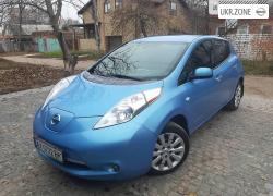Хэтчбек 5 дверей Nissan Leaf I (ZE0/AZE0) 2013 в Харькове