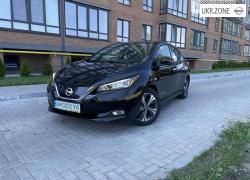 Хэтчбек 5 дверей Nissan Leaf II (ZE1) 2019 в Житомире